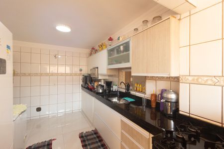 Casa para alugar com 675m², 4 quartos e 3 vagas Casa para alugar com 675m², 4 quartos e 3 vagasCozinha