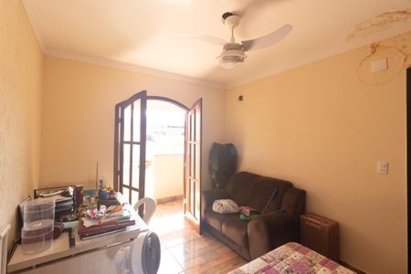 Casa para alugar com 675m², 4 quartos e 3 vagas Casa para alugar com 675m², 4 quartos e 3 vagasQuarto