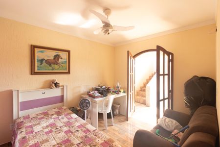 Casa para alugar com 675m², 4 quartos e 3 vagas Casa para alugar com 675m², 4 quartos e 3 vagasQuarto