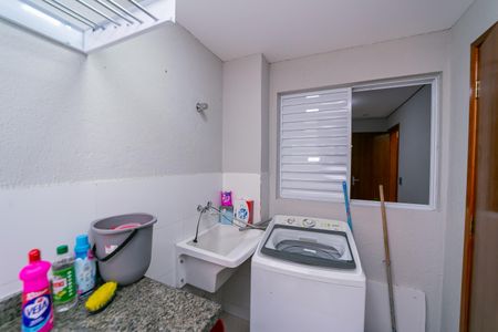 Apartamento à venda com 42m², 2 quartos e sem vaga Apartamento à venda com 42m², 2 quartos e sem vagaÁrea de Serviço