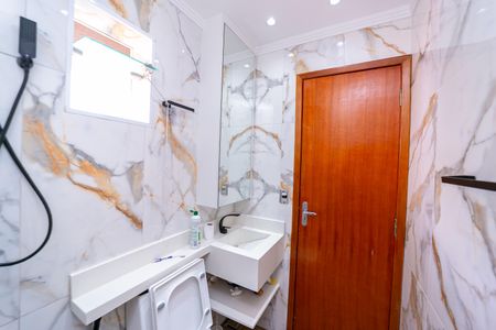 Apartamento à venda com 42m², 2 quartos e sem vaga Apartamento à venda com 42m², 2 quartos e sem vagaBanheiro