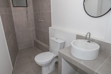 Apartamento para alugar com 94m², 3 quartos e 1 vaga Apartamento para alugar com 94m², 3 quartos e 1 vagaBanheiro da Suíte
