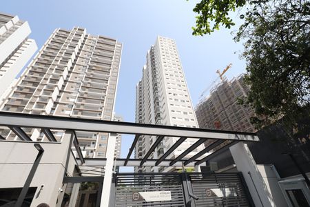Apartamento para alugar com 69m², 2 quartos e 1 vagaFachada