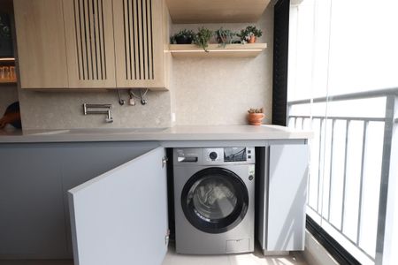 Apartamento para alugar com 69m², 2 quartos e 1 vagaÁrea de Serviço