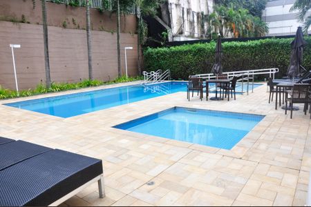 Apartamento à venda com 84m², 3 quartos e 1 vagaPiscina