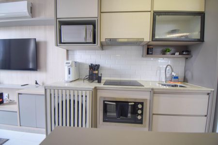 Studio para alugar com 31m², 1 quarto e sem vaga Studio para alugar com 31m², 1 quarto e sem vagaCozinha e Área de Serviço