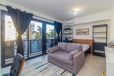 Sala/Quarto de kitnet/studio para alugar com 1 quarto, 36m² em Boa Vista, Porto Alegre