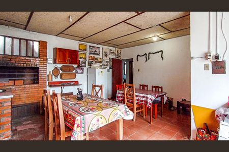 Casa à venda com 150m², 3 quartos e 1 vaga Casa à venda com 150m², 3 quartos e 1 vagaÁrea comum