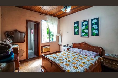 Casa à venda com 150m², 3 quartos e 1 vaga Casa à venda com 150m², 3 quartos e 1 vagaSuíte