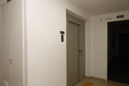 Apartamento à venda com 51m², 2 quartos e 1 vagaÁrea comum - Saguão do andar