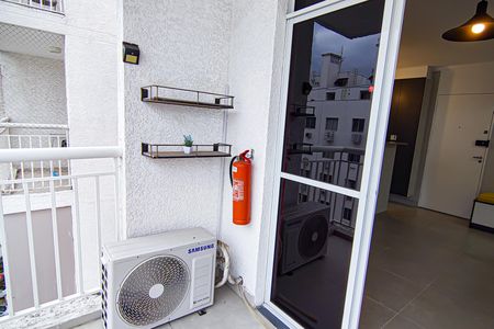 Varanda de apartamento à venda com 2 quartos, 50m² em Anil, Rio de Janeiro