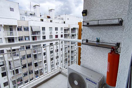 Varanda de apartamento à venda com 2 quartos, 50m² em Anil, Rio de Janeiro