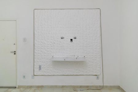 Apartamento à venda com 132m², 2 quartos e 1 vaga Apartamento à venda com 132m², 2 quartos e 1 vagaSala