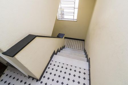 Apartamento à venda com 132m², 2 quartos e 1 vaga Apartamento à venda com 132m², 2 quartos e 1 vagaÁrea comum - Escadas