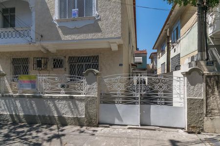 Apartamento à venda com 132m², 2 quartos e 1 vaga Apartamento à venda com 132m², 2 quartos e 1 vagaFachada da Entrada