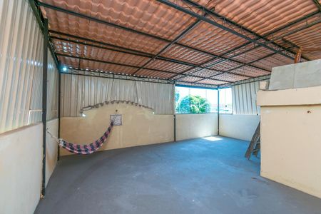 Apartamento à venda com 132m², 2 quartos e 1 vaga Apartamento à venda com 132m², 2 quartos e 1 vagaTerraço