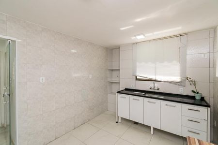 Apartamento à venda com 132m², 2 quartos e 1 vaga Apartamento à venda com 132m², 2 quartos e 1 vagaCozinha
