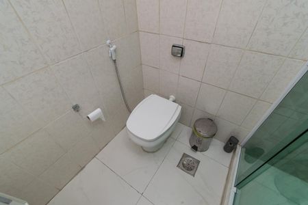 Apartamento à venda com 132m², 2 quartos e 1 vaga Apartamento à venda com 132m², 2 quartos e 1 vagaBanheiro