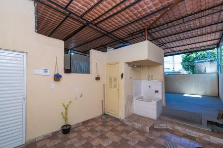 Apartamento à venda com 132m², 2 quartos e 1 vaga Apartamento à venda com 132m², 2 quartos e 1 vagaÁrea de Serviço