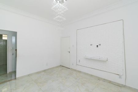 Apartamento à venda com 132m², 2 quartos e 1 vaga Apartamento à venda com 132m², 2 quartos e 1 vagaSala