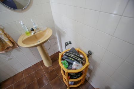 Casa para alugar com 360m², 5 quartos e 3 vagasBanheiro Social