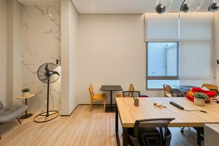 Apartamento à venda com 72m², 2 quartos e 1 vagaCoworking