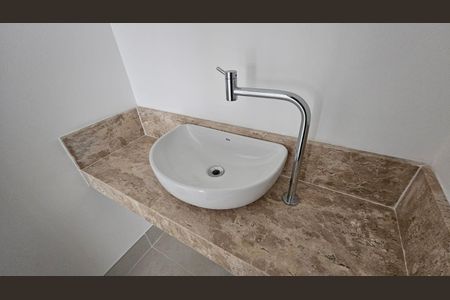 Apartamento à venda com 100m², 3 quartos e 2 vagas Apartamento à venda com 100m², 3 quartos e 2 vagasBanheiro 2