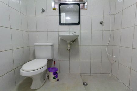 Casa para alugar com 80m², 1 quarto e sem vaga Casa para alugar com 80m², 1 quarto e sem vagaBanheiro Social