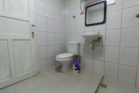 Casa para alugar com 80m², 1 quarto e sem vaga Casa para alugar com 80m², 1 quarto e sem vagaBanheiro Social