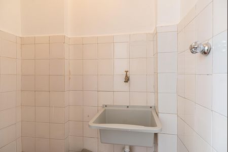 Apartamento à venda com 70m², 2 quartos e sem vagaBanheiro de Serviço