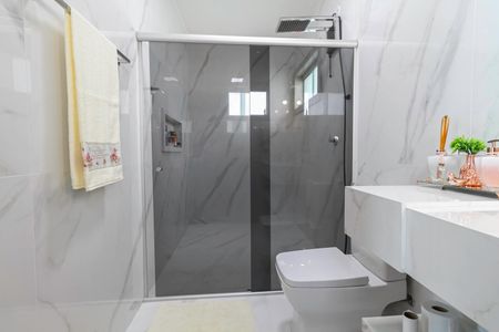 Casa à venda com 255m², 3 quartos e 2 vagasBanheiro da Suíte 2