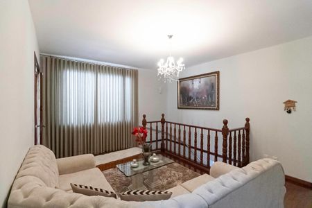 Casa à venda com 255m², 3 quartos e 2 vagasSala