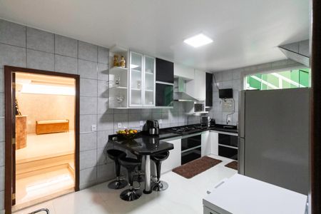 Casa à venda com 255m², 3 quartos e 2 vagasCozinha