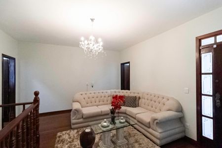 Sala de casa à venda com 3 quartos, 255m² em Castelo, Belo Horizonte