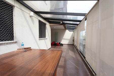 Apartamento à venda com 114m², 3 quartos e 1 vagaVaranda