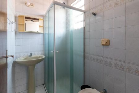 Casa de condomínio para alugar com 80m², 2 quartos e 1 vaga Casa de condomínio para alugar com 80m², 2 quartos e 1 vagaBanheiro da suíte