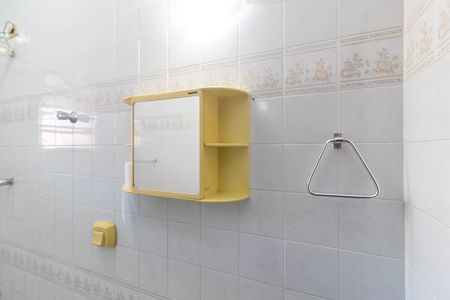 Casa de condomínio para alugar com 80m², 2 quartos e 1 vaga Casa de condomínio para alugar com 80m², 2 quartos e 1 vagaDetalhe do banheiro social
