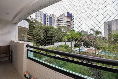 Varanda de apartamento para alugar com 3 quartos, 191m² em Vila Suzana, São Paulo
