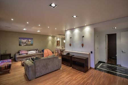 Apartamento para alugar com 191m², 3 quartos e 3 vagasSala