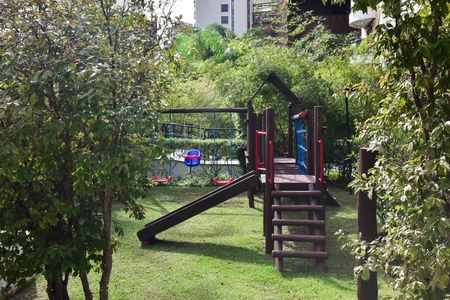 Apartamento para alugar com 191m², 3 quartos e 3 vagas Apartamento para alugar com 191m², 3 quartos e 3 vagasPlayground