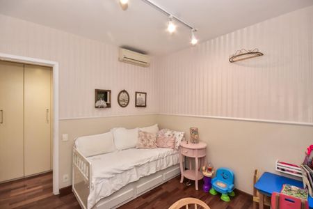 Apartamento para alugar com 191m², 3 quartos e 3 vagasSuíte 2