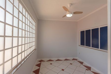 Casa para alugar com 333m², 4 quartos e 6 vagas Casa para alugar com 333m², 4 quartos e 6 vagasSuíte 4