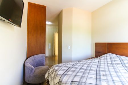 Casa à venda com 197m², 3 quartos e 2 vagasSuíte