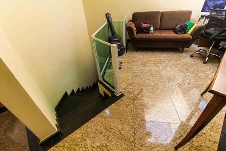 Casa à venda com 197m², 3 quartos e 2 vagasHall