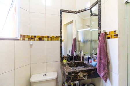 Casa à venda com 197m², 3 quartos e 2 vagasBanheiro da Suíte