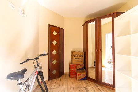 Casa à venda com 197m², 3 quartos e 2 vagasQuarto 2