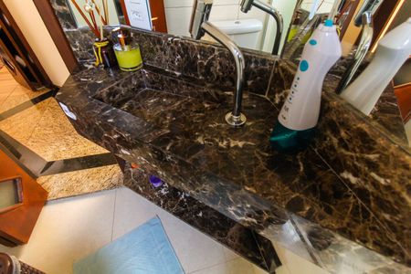 Casa à venda com 197m², 3 quartos e 2 vagasBanheiro 2