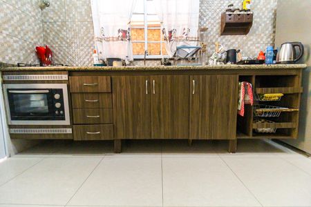 Casa à venda com 197m², 3 quartos e 2 vagasCozinha