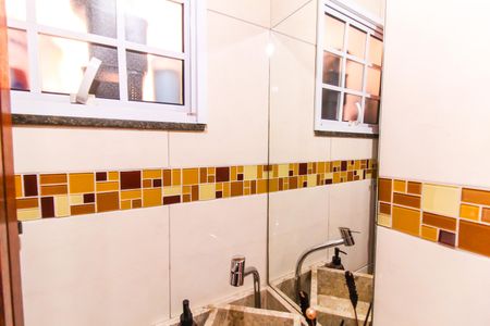 Casa à venda com 197m², 3 quartos e 2 vagasLavabo