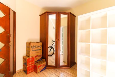 Casa à venda com 197m², 3 quartos e 2 vagasQuarto 2